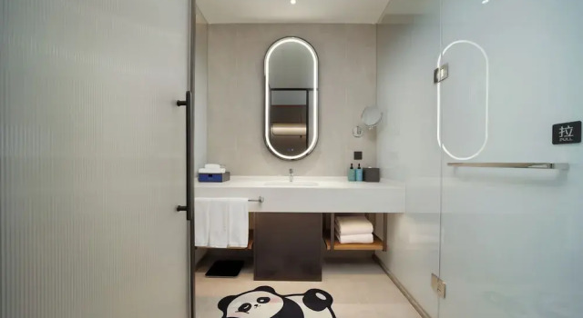 Четырёхместный семейный номер Standard Novotel Chengdu Lige