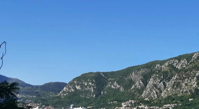 Apartments Dakovic, Book Lejlighed Hoteller i Kotor Riviera med parkering, Parkering