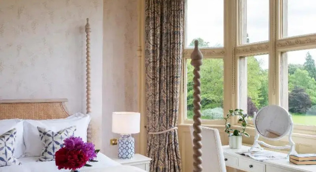 Люкс Standard Horsted Place Hotel