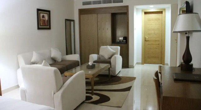 Одноместный полулюкс City Center Hotel