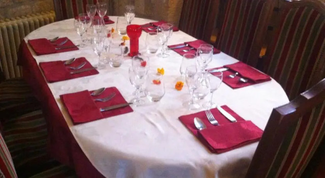 La Boule dOr - Auberge créative, Réserver Auberge de jeunesse Clamecy Morvan