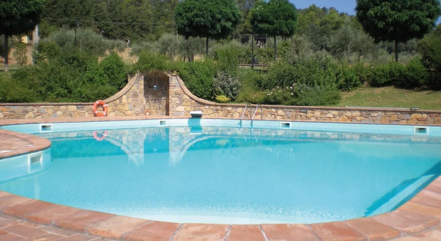 Cottage in Magione With Pool, Garden & BBQ