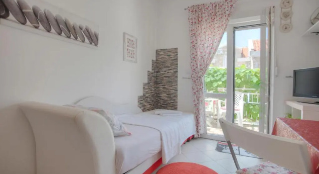Апартаменты Comfort c 1 комнатой с балконом Apartmani Dačo