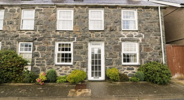 Glasfryn, Book Hotel Botwnnog Glamorgan