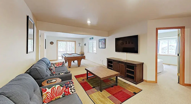 Peaceful W/ Private Hot Tub 5 Bedroom Home, Забронировать Отель Бизнес-отели Саут-Лейк-Тахо, 4* 5*