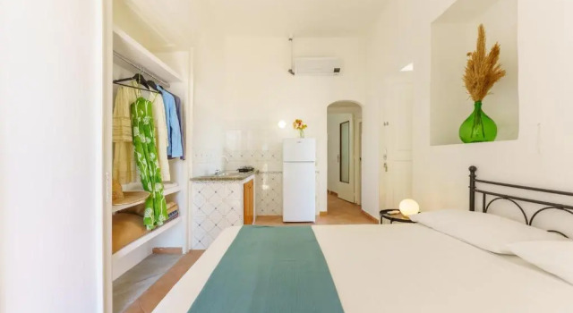 Monolocale Plus 3 - Olivieri 25, Rezerwuj Hotel Procida Procida