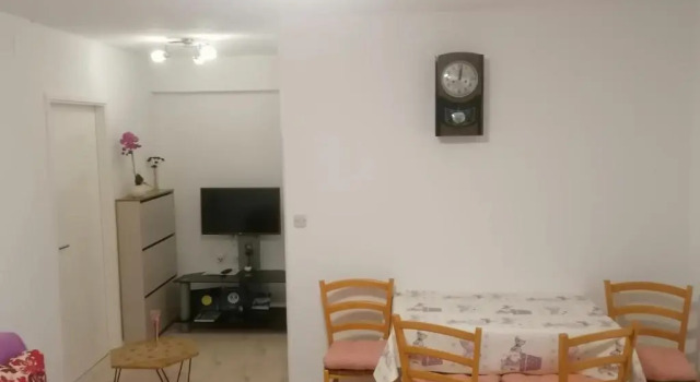 Апартаменты Цокольный этаж Apartment Maris