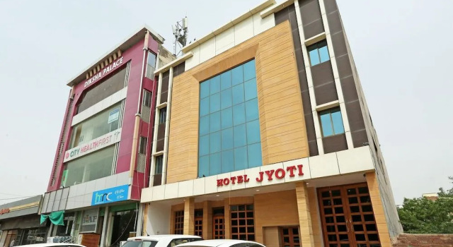 OYO 16646 Hotel Jyoti, Забронировать Отель Отели штата Раджастхана с завтраком, Завтраки