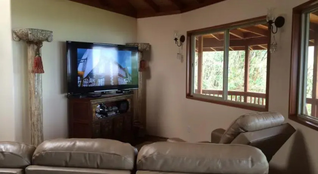 Brand New Home on 5 Acres, Reserva ahora Hotel Honomu Isla de Hawái