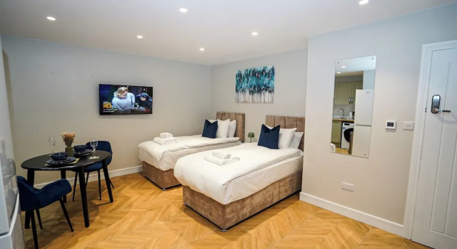 Wisteria F2 - single beds