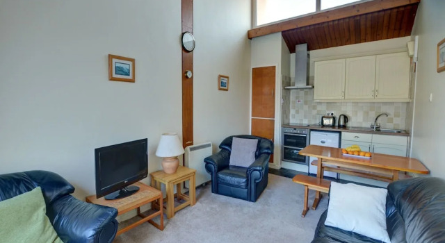 Serene Holiday Home in Porthmadog near Beach