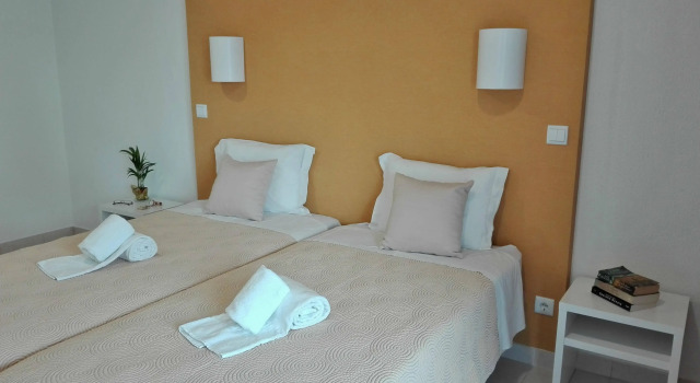 Apartamentos Turísticos Vale de Carros, Rezerwuj Apartament Hotele w Algarve z basenem, Basen