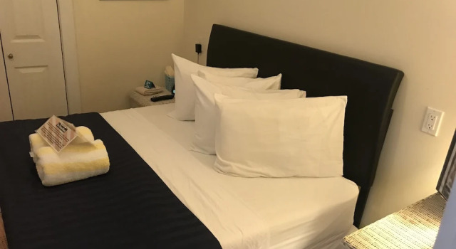 Номер Economy New Orleans House