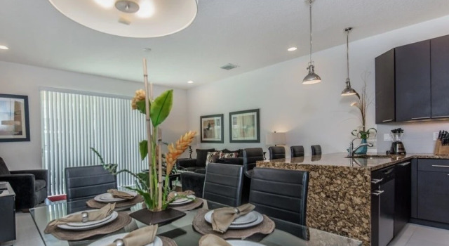 Serenity Resort 17506 - Three Bedroom Townhome, Book Ferieresort Hoteller i Four Corners med pool, Swimmingpool