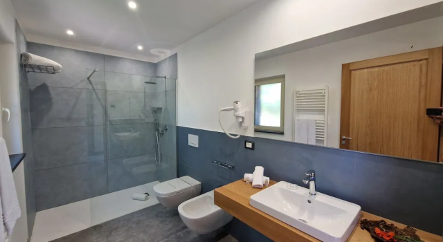 Четырёхместный номер Standard с видом на бассейн Agriturismo Lumia Resort