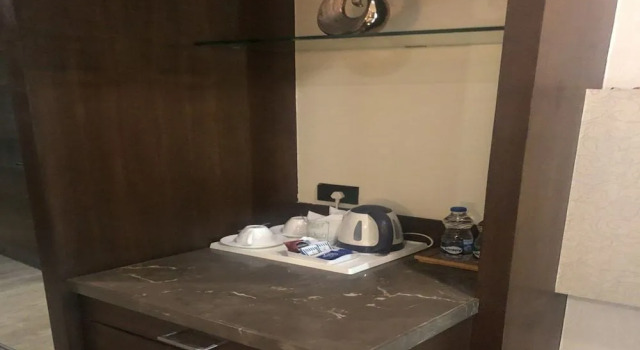 OYO 酒店玫丹塔 III 馆套房(OYO Rooms Medanta III), Забронировать Отель Гургаон Gurgaon Region, рядом с Apollo Tyres Ltd