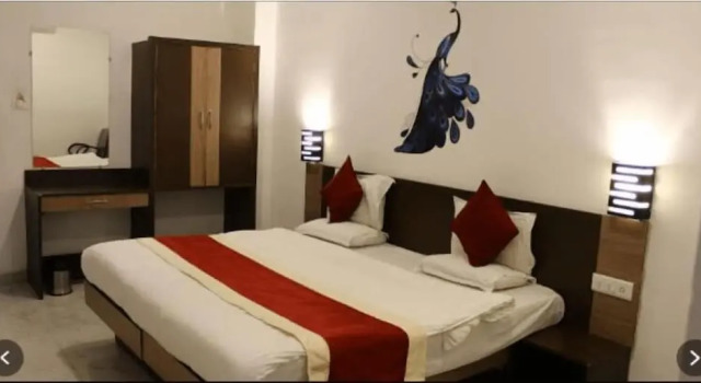 Номер Standard White Pearl - Jabalpur