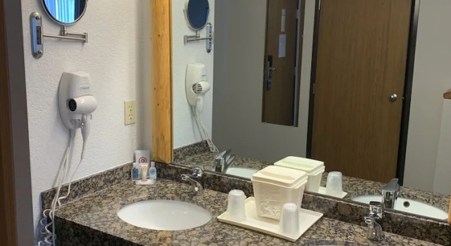 Трёхместный номер Standard Antler Lodge - Gardiner MT