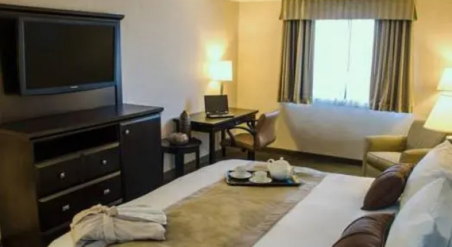 Номер Deluxe с видом на океан Best Western Plus InnTowner Madison