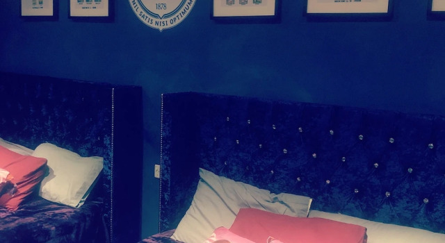 Liverpool Party Pad, Забронировать Отель Отели Ливерпуля с парковкой, рядом с Liverpool Football Club, Парковка