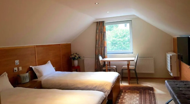 B&B Le Reclus, Rezerwuj Bed and Breakfast Hotele w Bruksela z parkingiem, Parking