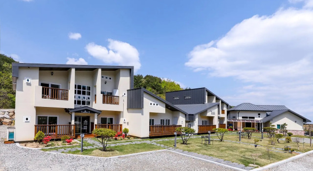 Samcheok Yonghwa Silkroad Pension