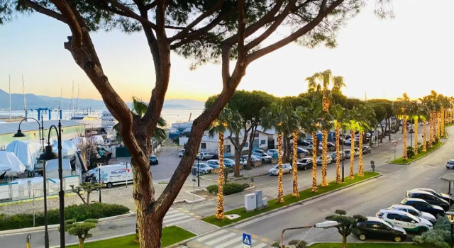 Апартаменты New Luxus Apartment in Gaeta with sea view on harbour