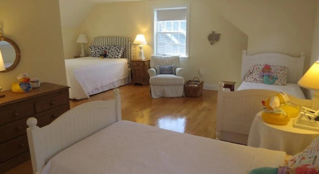 121 Stage Island Road - Three Bedroom House, Varaa Hotelli Hotellit New England uima-altaalla, Uima-allas