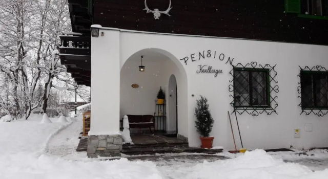 Pension Karlberger, Забронировать Шале Отели Округа Кицбюэль 3 звезды, 3*