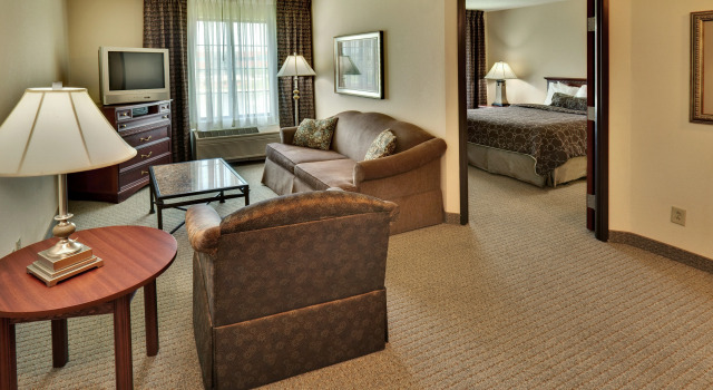 Staybridge Suites West Des Moines, an IHG Hotel, Reserva ahora Hotel Hoteles en Iowa con piscina, Piscina