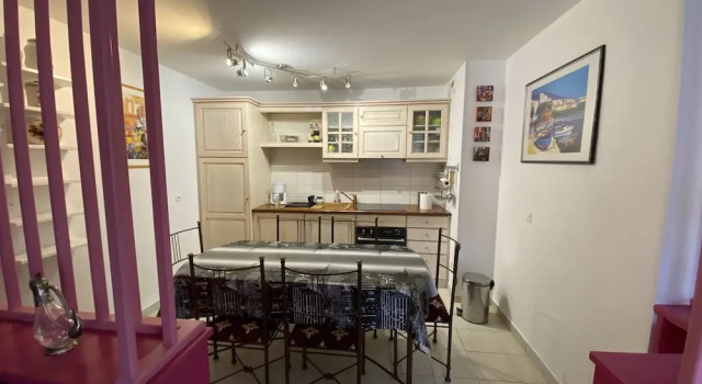 Deux Pièces 70 m² Climatisé, Avec Terrasse, Proximité Bord de mer