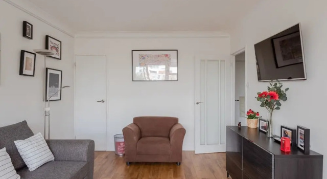 Great 2 Bed For Up To 6 Guests Near Canary Wharf, Забронировать Отель Отели Англии 3 звезды, 3*