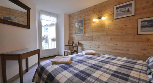 Maison à Tour Briançon, Book Hotel Hoteller i Briancon med parkering, Parkering