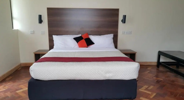 Anka Resort, Rezerwuj Ośrodek wypoczynkowy Hotele w Laikipia z parkingiem, Parking