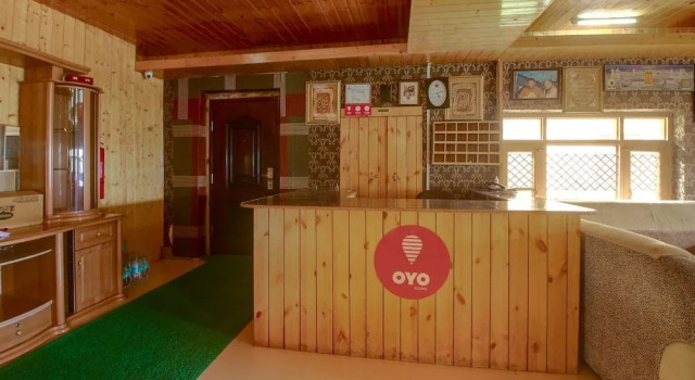 OYO 6032 Hotel Marina, Varaa Hotelli Gulmarg 