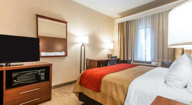 Comfort Inn North - Air Force Academy Area, Buchen Sie Hotel Hotels in Colorade Springs mit Pool, Schwimmbad
