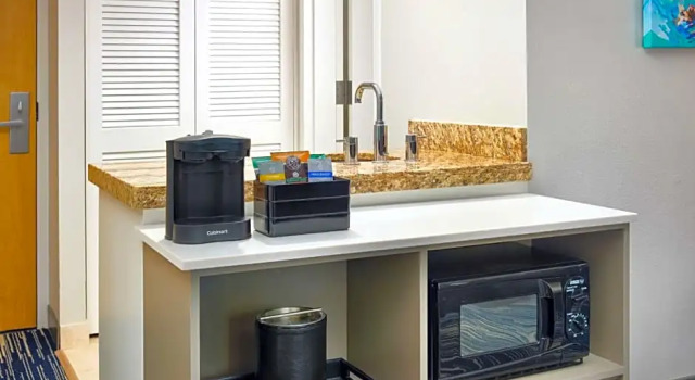 Люкс c 1 комнатой Embassy Suites by Hilton West Palm Beach Central