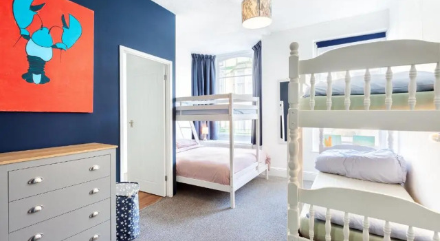 Ocean Backpackers, Book Hotel Hoteller i Ilfracombe med parkering, nær Verity Statue, Parkering