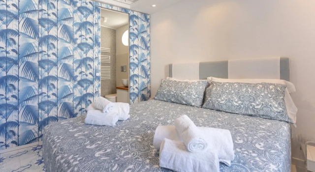 Azzurra, Capri Center, Book Apartment Capri Capri Island