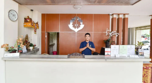 RedDoorz @ Raya Kuta, Boek Hotel Hotels in Bali met zwembad, Zwembad