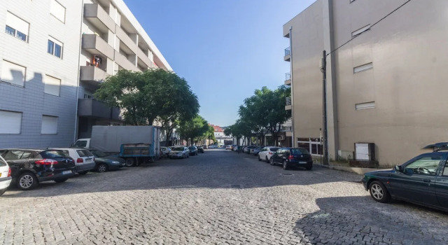 House and People - Quinta da Armada