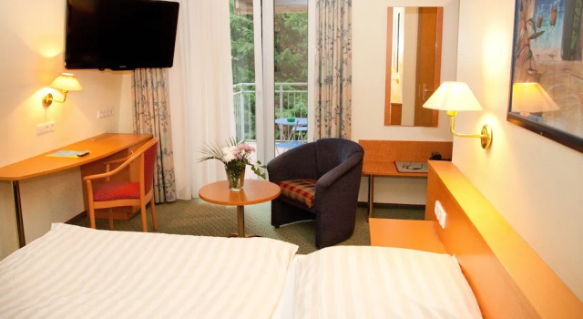 Двухместный номер Comfort с балконом Hotel Gremersdorf - Zum Grünen Jäger