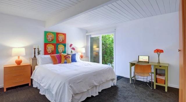 Villa Freya, Забронировать Вилла Отели Палм-Спрингса 3 звезды, рядом с Palm Springs Square Shopping Center, 3*
