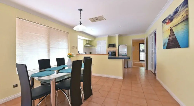 Entire House Close To Perth Airport And City 2290, Book Hotel Perth CBD Perth