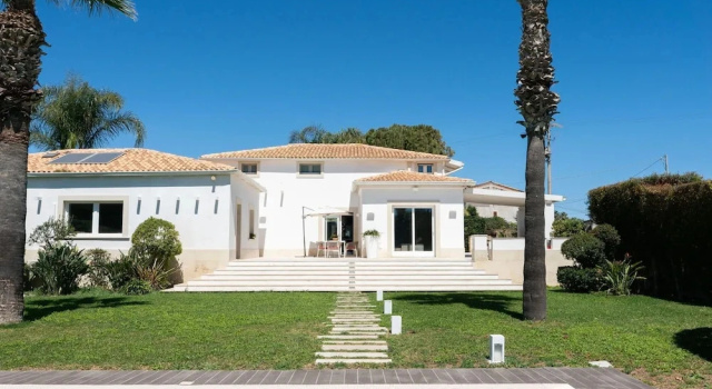 Коттедж Villa Elena by Ortigia Apartments