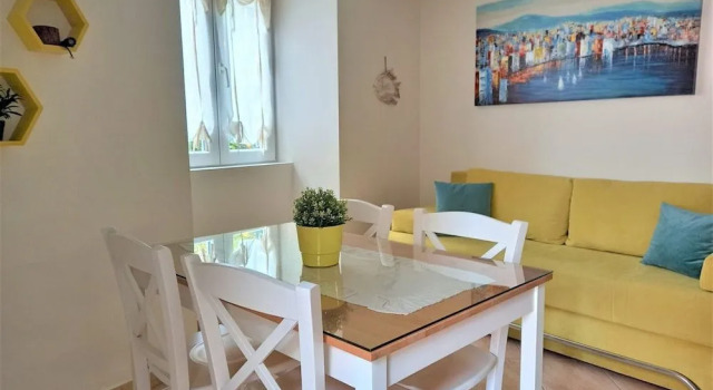 Apartments Nives, Rezerwuj Apartament Brac Island 