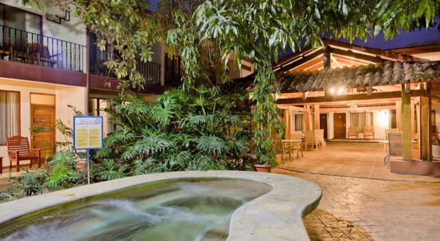 Hotel Boyeros