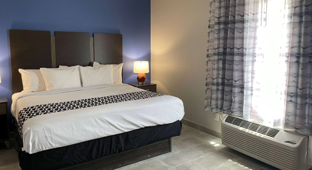 La Quinta Inn and Suites by Wyndham - Schertz, Забронировать Отель Отели Сельма 3 звезды, 3*