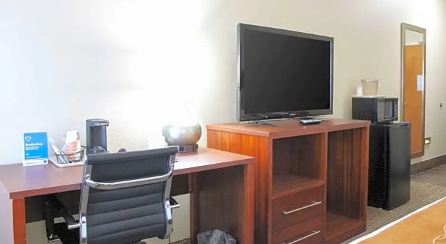 Четырёхместный номер Standard Comfort Inn & Suites Fultondale Gardendale I-65