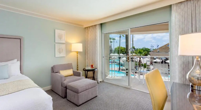 Двухместный номер с видом на бассейн Loews Coronado Bay Resort